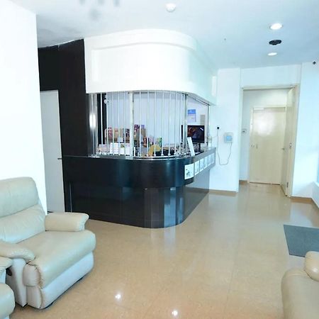 Hotel Alam Indi Johor Bahru Exterior foto